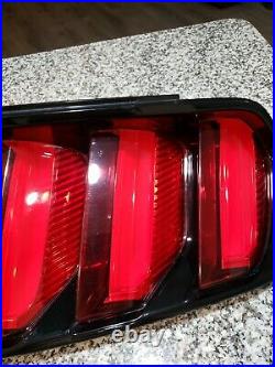 2015-2017 Ford Mustang GT V6 RH Passenger LED Tail Light OEM